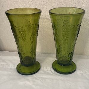 Indiana Colony Green Glass Harvest Grape Vase set of 2. Vintage.​